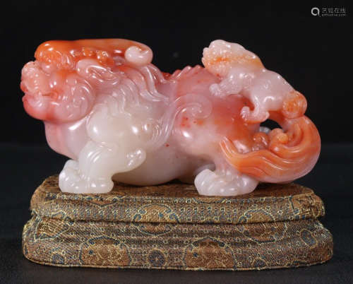 TIANHUANG STONE CARVED BEAST SHAPED PENDANT