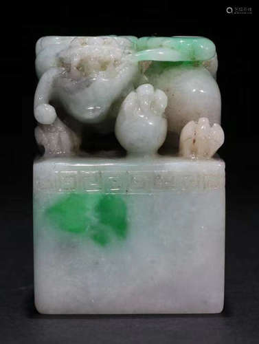 JADEITE CARVED BEAST SHAPED SEAL