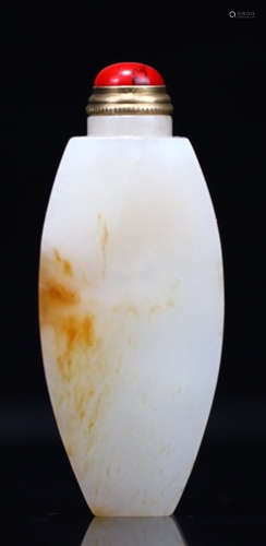 HETIAN JADE CARVED SNUFF BOTTLE