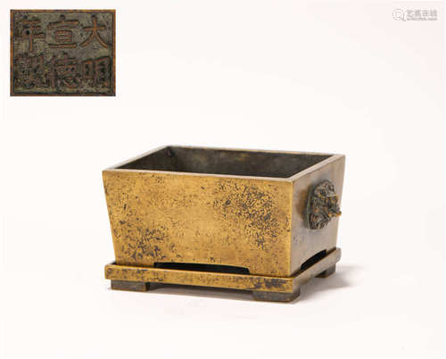 Copper and Golden Squared censer from Ming明代銅鎏金四方香爐