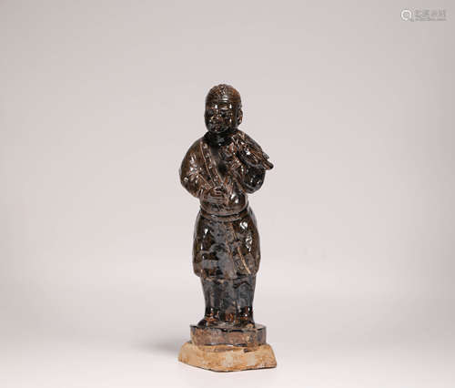 Black Glazed Trainning Human Statue from Liao遼代黑釉訓鷹人傭