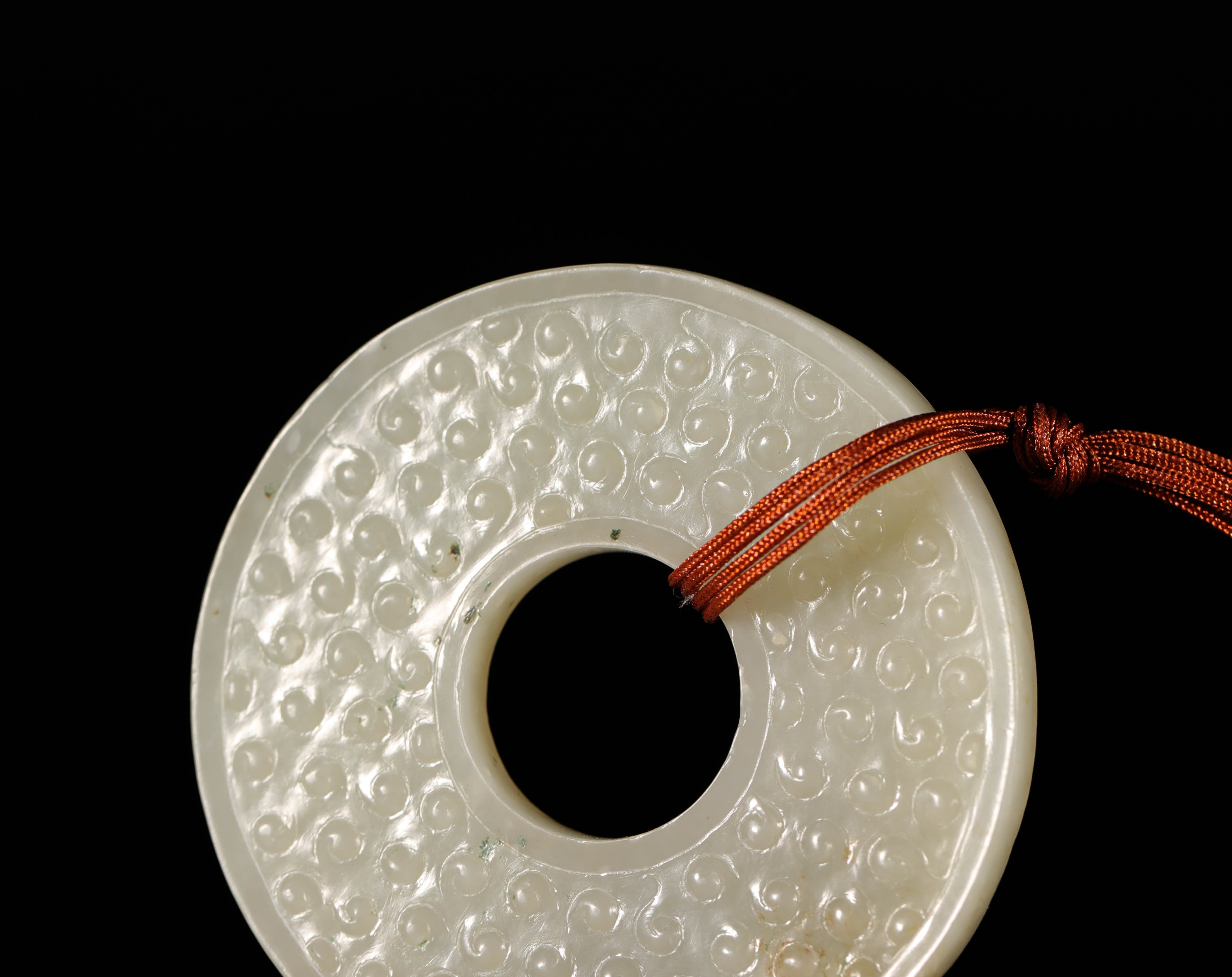 hetian jade chi dragon disk from han汉代和田玉赤龙纹璧