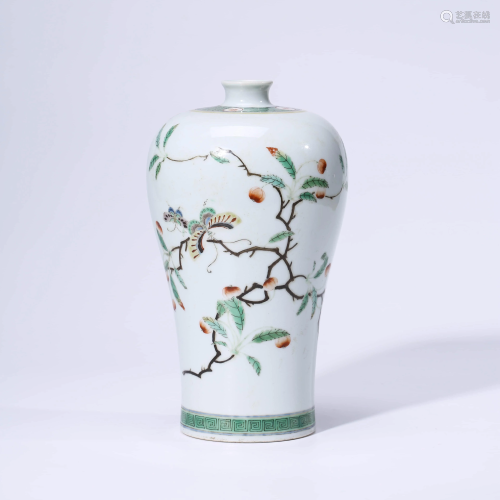 A CHINESE FAMILLE ROSE PORCELAIN PEACH TREE VASE MARK…