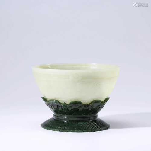 A CHINESE WHITE JADE BOWL & SPINICH-GREEN STAND