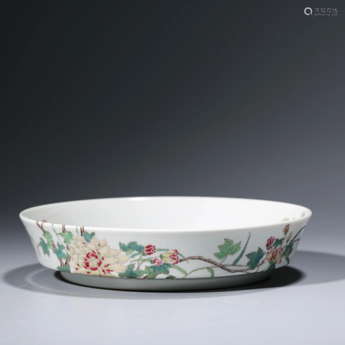 A CHINESE FAMILLE ROSE DISH WITH YONG ZHENG MARK