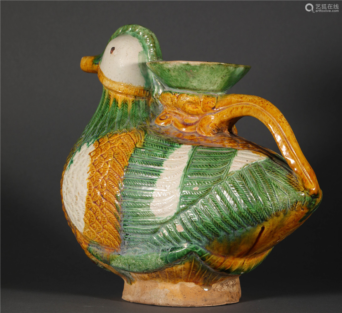 mandarin duck holding vase from liao遼代三彩鴛鴦執壺-【成交 價格