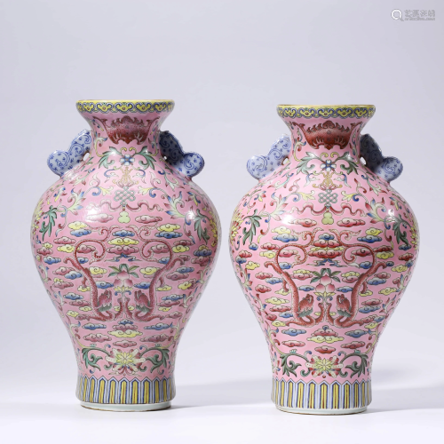 A PAIR OF CHINESE FAMILLE ROSE PORCELAIN VASES MARKED