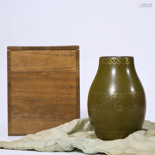 A CHINESE TEADUST-GLAZED PORCELAIN VASE & BOX MARKED