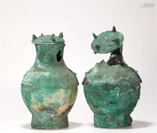 A pair of Bronze Vase from Han漢代青銅瓶一對