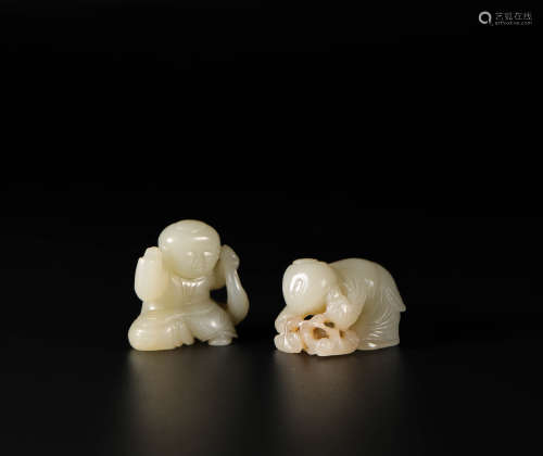 A Pair of HeTian Jade Ornament in Child form from Qing 清代和田玉童子一對