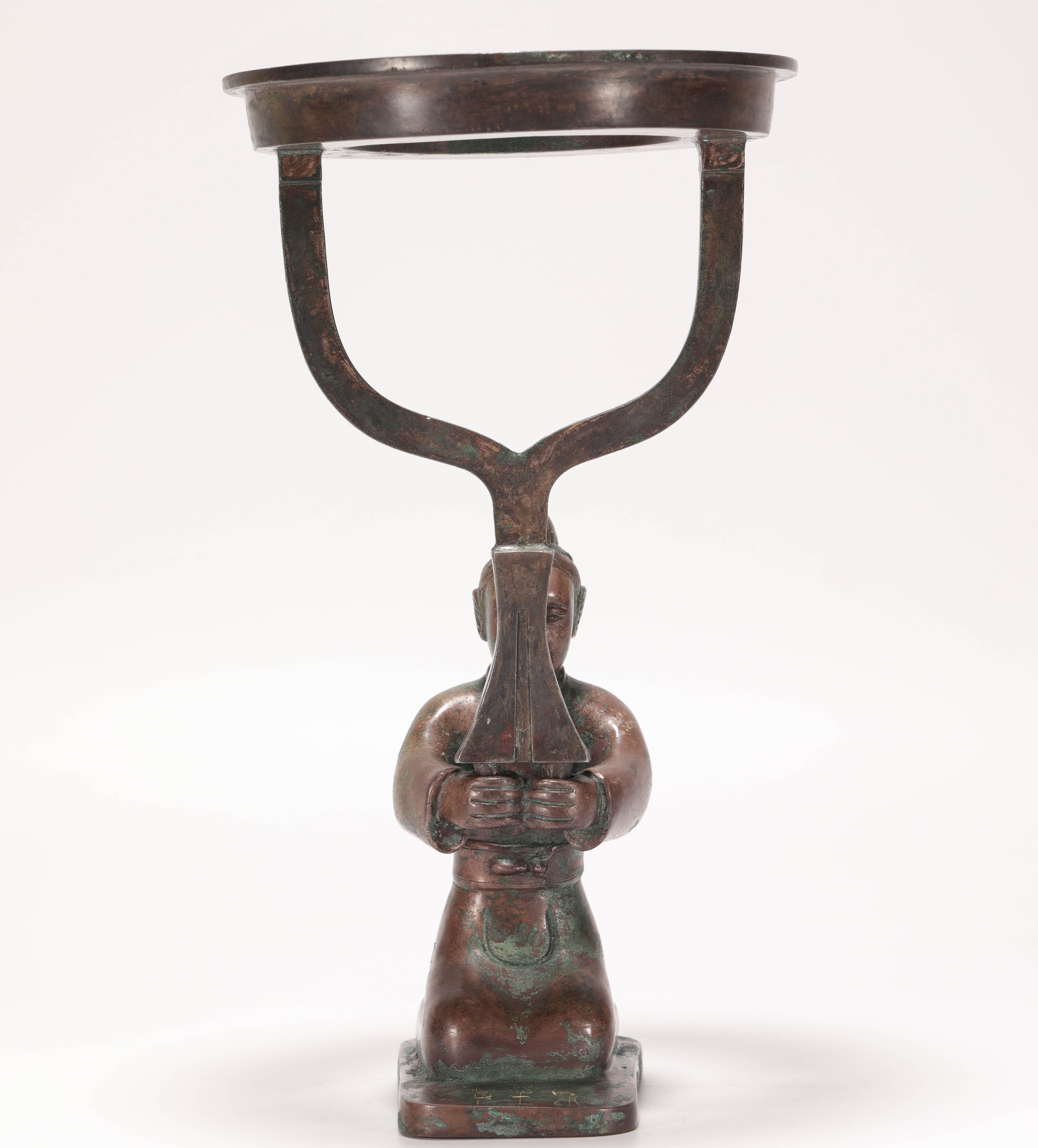 silvering lamp in human form from han汉代纯银人佣灯盏