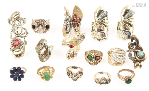 COSTUME JEWELRY FASHION RINGS - LOT OF 16