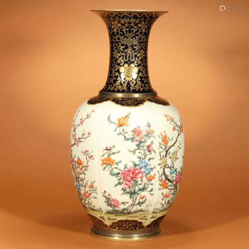 A Gilt Famille Rose Flower Porcelain Vase