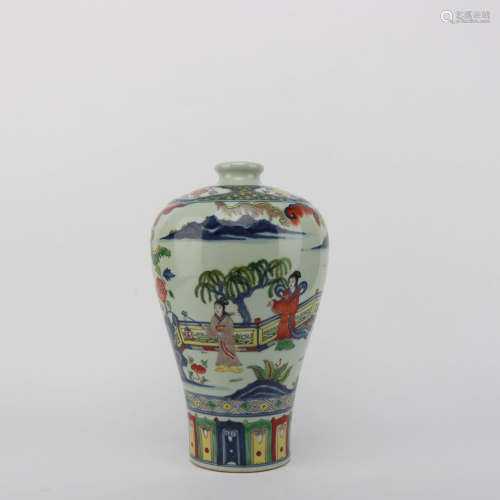 A Multicolored Figure Porcelain Meiping