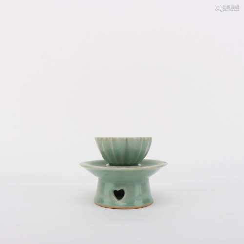 A Longquan Kiln Porcelain Cup
