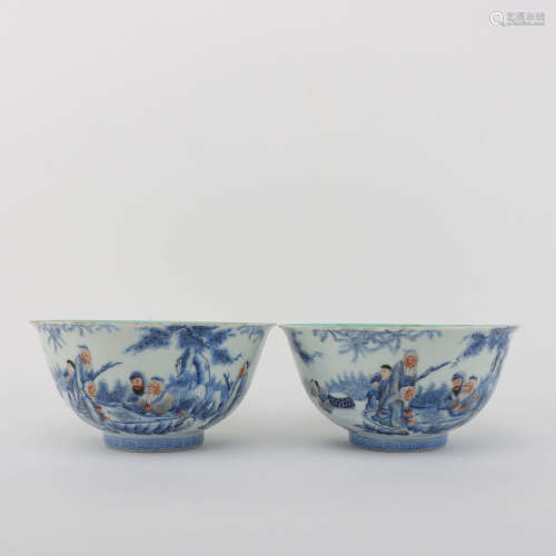 A Pair of Blue and White Famille Rose Figure Porcelain Bowls