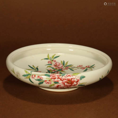 A Famille Rose Flower Porcelain Brush Washer