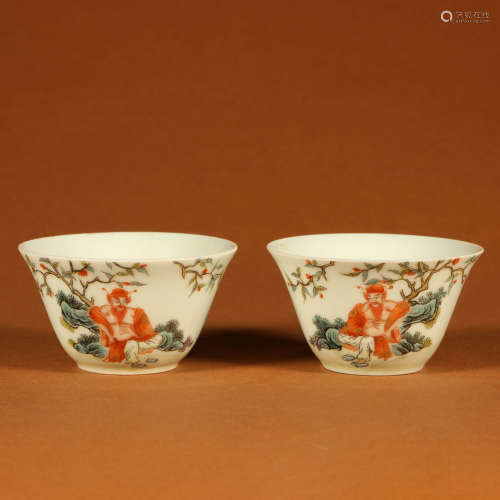 A Pair of Multicolored Figure Porcelain Cups 