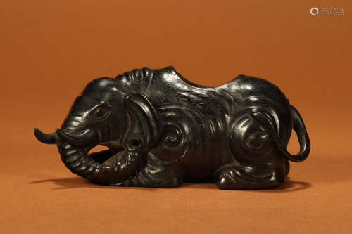 A Red Sandalwood Elephant Shaped Water Pot