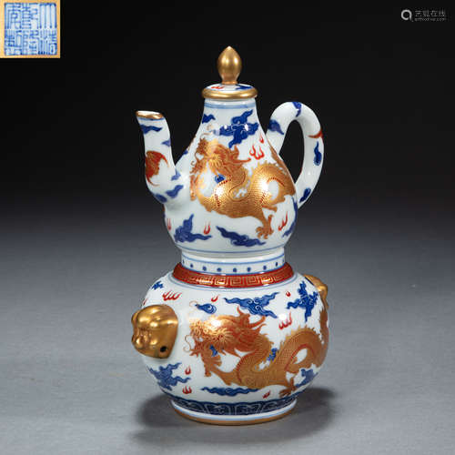 CHINESE PORCELAIN DRAGON-PATTERNED GOURD-SHAPED FLAGON