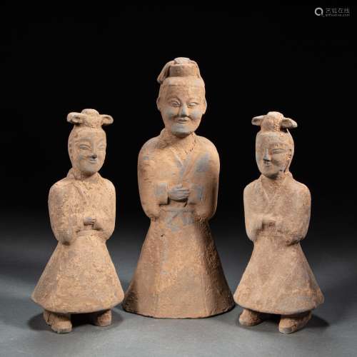 A SET OF  CHINESE FIGURE POTTERY