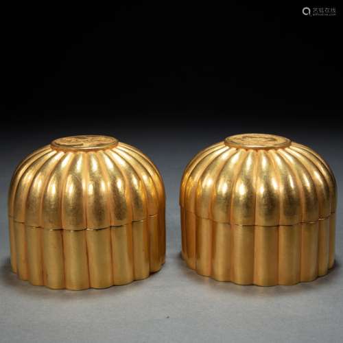 A PAIR OF  CHINESE PURE GOLD POWDER BOXES