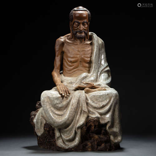 CHINESE PORCELAIN STATUE OF BODHIDHARMA