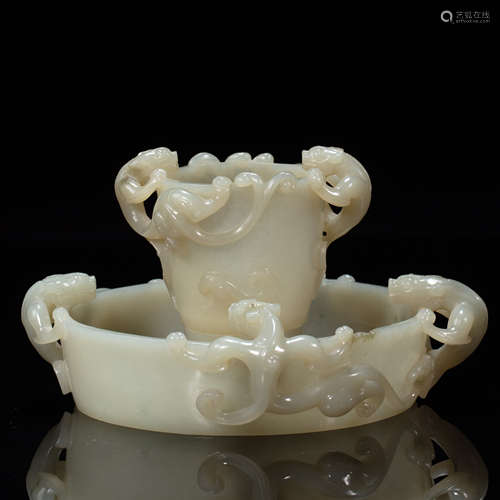 A SET OF  CHINESE HETIAN JADE BEAST DESIGNS CUP AND CUP HOLDER