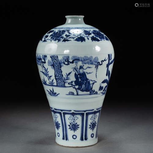 CHINESE BLUE AND WHITE PORCELAIN FIGURE PLUM VASE