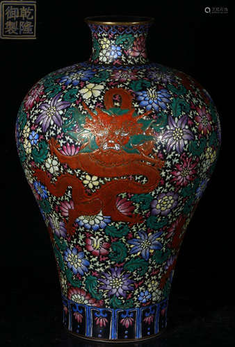 QIANLONG MARK ENAMELED GLAZE DRAGON PATTERN VASE