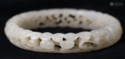 HETIAN JADE BAT PATTERN BANGLE