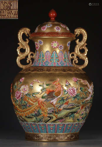 QIANLONG MARK FAMILLE ROSE PHOENIX PATTERN JAR