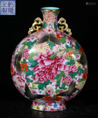 QIANLONG MARK ENAMELED GLAZE OUTLINE IN GOLD VASE