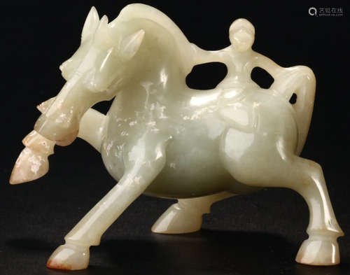 HETIAN JADE HORSE PENDANT