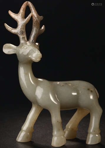 HETIAN JADE DEER PENDANT