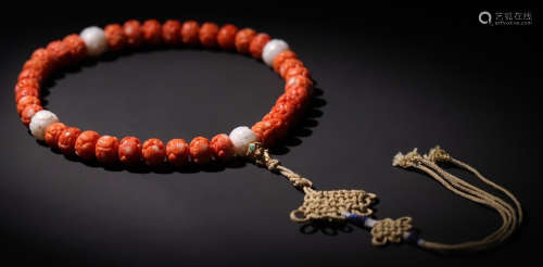 CORAL STRING BRACELET WITH 36 BEADS