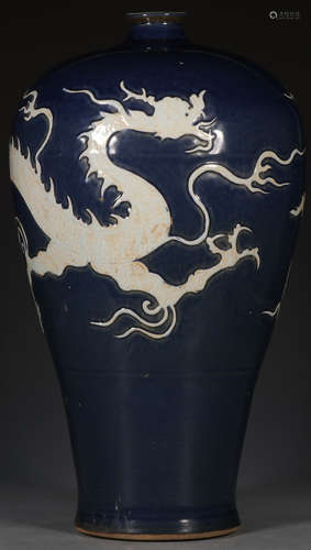 BLUE&WHITE GLAZE VASE PAINTED WITH DRAGON