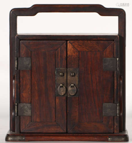 HUALI WOOD CABINET WITH HANDLE