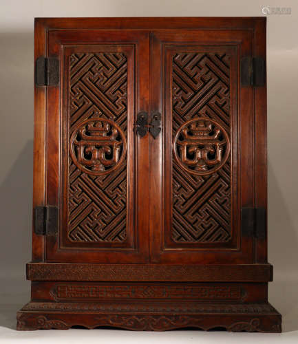 HUALI WOOD CABINET HOLLOW CARVED