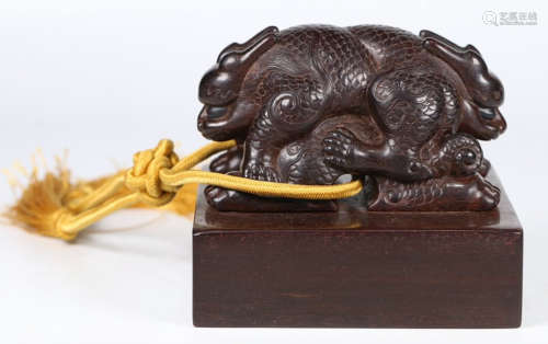 ZITAN WOOD SEAL CARVED WITH BEAST