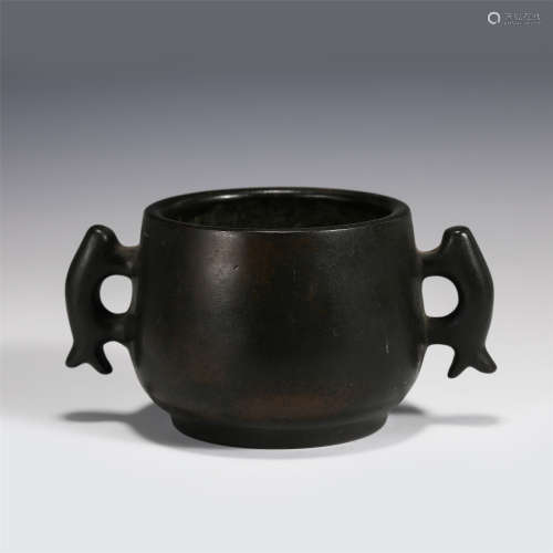 CHINESE DOUBLE HANDLE BRONZE CENSER