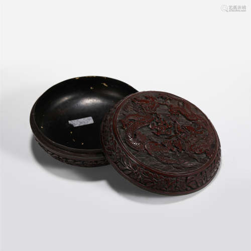 CHINESE DRAGON PATTERN LACQUERWARE LIDDED BOX