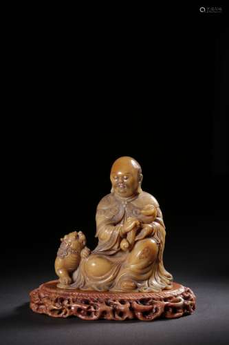 SHOUSHAN SOAPSTONE CARVED 'LUOHAN' SEATED FIGURE