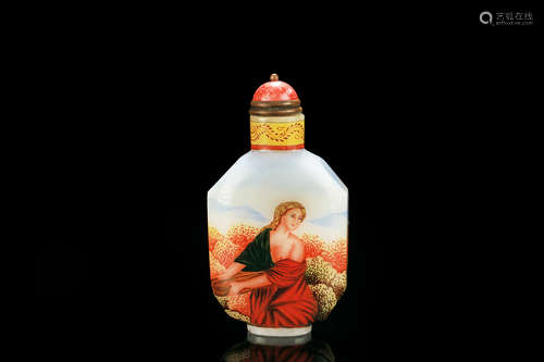 FAMILLE ROSE GLASS OCTAGONAL 'WESTERN LADIES' SNUFF BOTTLE