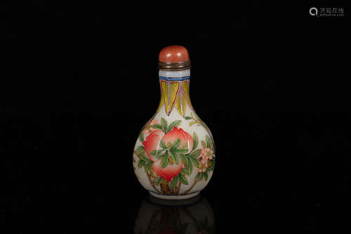 WHITE GLASS AND PAINTED SNUFF BOTTLE