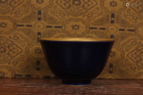 QING DYNASTY YONGZHENG PERIOD--BLUE GLAZED GILT INSIDE BOWL