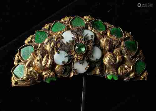 A CHINESE GEMS-INLAID GILT BRONZE HAIRPIN, QING DYNASTY