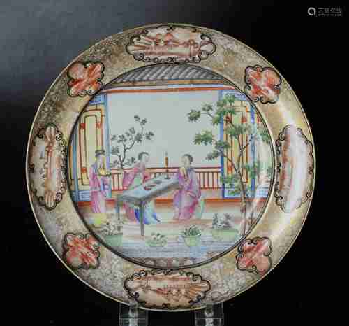 A CHINESE FAMILLE ROSE PORCELAIN PLATE, QIANLONG PERIOD