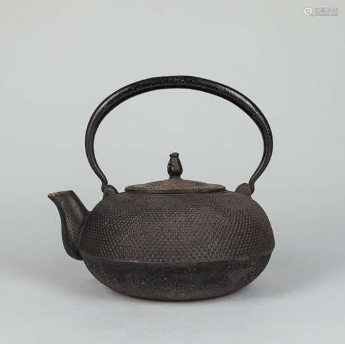 Japanese Old Iron Tea Pot