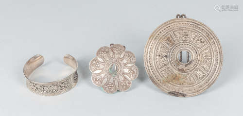 Set of Asian Silver Color Accessories